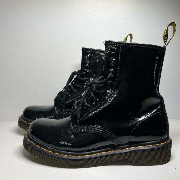 1460 Women’s Patent Leather Lace Up Boots - Picture 3 of 5